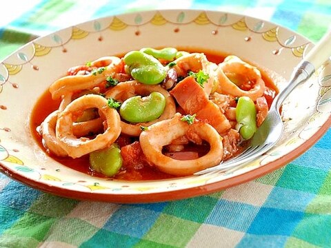 空豆といかのトマトソース煮